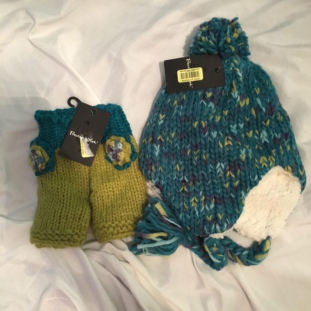 NWT Preston & York Fingerless Mittens and Hat Set